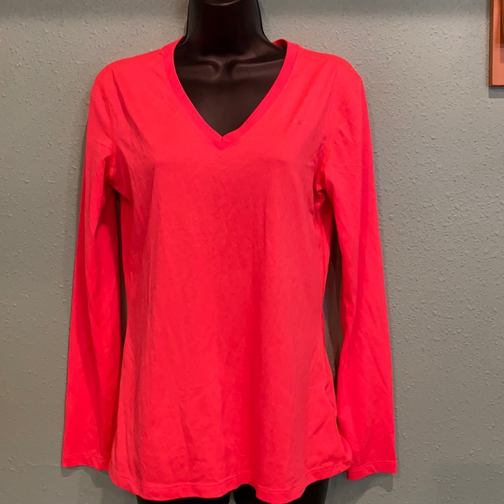 Nike Dri-Fit performance shirt. Size Medium